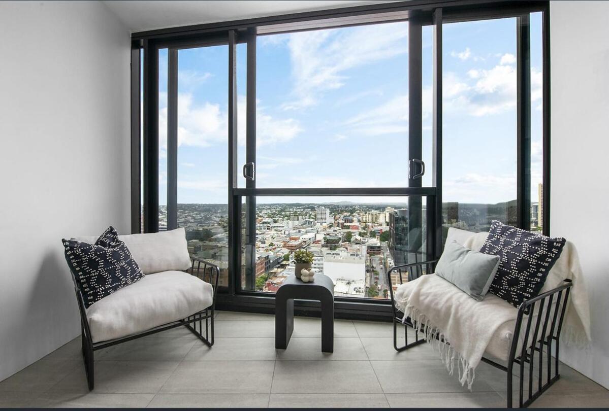 Luxury Skyview Location * Brisbane