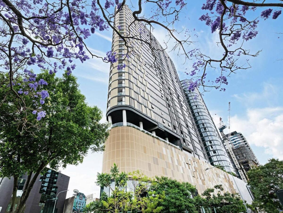 Apartment Luxury Skyview Location Brisbane